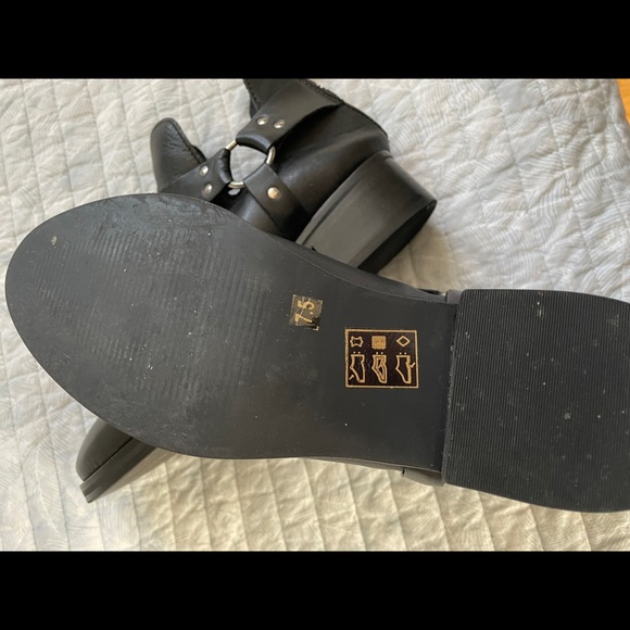 Booties - Picture 6 of 6